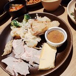 彩の国レストラン - 鶏肉、茶碗蒸し、天ぷら等