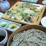 そば処 いでは - 秋そばと天ぷら盛合せ