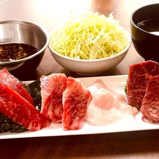 房家ホルモン館_1