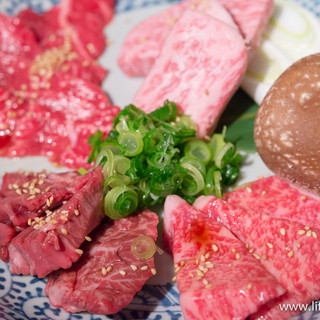 黒毛和牛一頭買い 炭火焼肉専門店 闇市ジョニー_1