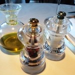 モード ディ ポンテベッキオ - オリーブオイル、ミックスペッパー、ソルト