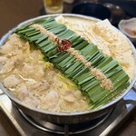 博多もつ鍋 徳永屋 - ■和牛もつ鍋 味噌 ￥1.780