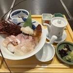 伊勢海老　海鮮蒸し料理　華月 - 