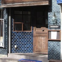 イノーヴェ - イノーベ　エントランス付近のアップ