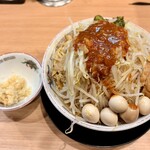 豚山 - 料理写真:味噌山 大 うずらTP 全マシマシ