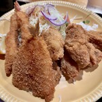 手作り洋食の店 おおさかや - 海老フライ + キス + カキフライ
