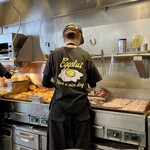 eggslut - グリドルで焼く