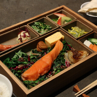 SHIROIYA the LOUNGE_2