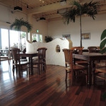 海辺のダイニング KISAMA - 店内の様子