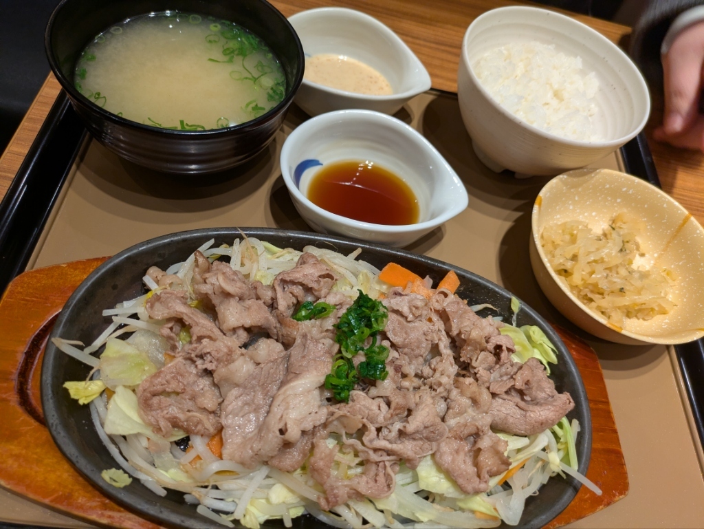 やよい 軒 明野 店