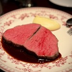 アベス - 「噛むほどに旨味が溢れる」って、よく言いますが、それがこんなにしっくり来るお料理、なかなかありません！(^^)
外側は、本当に薄皮一枚程度にしか焼きが入ってなくて、衣に包まれたような食感も素晴らしい！