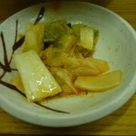 味の三平 - サービスキムチ