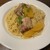 神保町イタリアン クオーレドーロ - 料理写真:ローストチキンと清見オレンジのスパゲティ　オレンジをほぐしてローズマリーとともに香りと食感を楽しむ