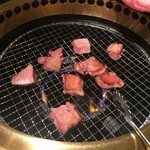 焼肉とみや