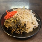 麺屋小鉄 - セルフサービスコーナーより