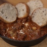 ピッツェリア トルリ - 牛すじ赤ワイン煮込み