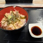 海鮮丼の駅前 - 