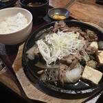 葱屋 平吉 - ねぎまみれ牛すき鉄板焼き定食