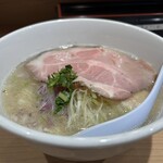 貝出汁中華そば くらむ - 料理写真: