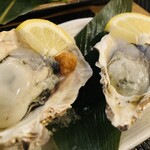 魚菜小町 - 金垂牡の生牡蠣 1個￥600