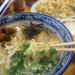 まんまる - ラーメン、チャーハン焼き飯
やっぱり黒崎はやすい