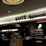 CAFFE Appassionato - 外観。地下であることを忘れるような、良い雰囲気。