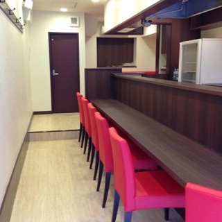 ゆったりカウンター席