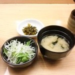 天ぷら ふじ - 小鉢、味噌汁、香の物
