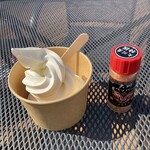 オオカワテラッツァ - 料理写真:トッピング ソフトクリーム オオカワペッパー   495円なり