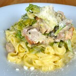 パスタ フレスカ ダンメン - 淡路鶏と春キャベツのクリーム チーズ添え