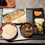 季節料理 椿 - 真さば塩焼き¥1200