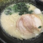 横浜家系ラーメン 一新家 - 
