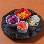 ピクルス盛り合わせ