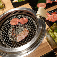 焼肉 ベこ亭 - 焼き始めます！