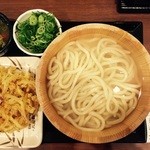 丸亀製麺 - 釜揚げうどん(大)、野菜かき揚げ