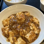 八仙閣本店レストラン 彩虹 - 麻婆豆腐