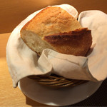 saveur - パンは今まででも屈指。