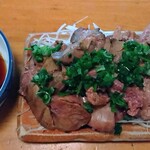 つる - 料理写真:肝タタキ