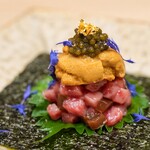 肉割烹 よし田 - 和牛と雲丹が合うように設定したうにく