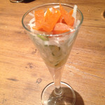 遊食屋 わらべえ - 贅沢コース一品目。からすみのサラダ。からすみ自体はそんなに好きじゃないかも。