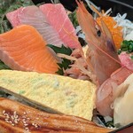 とびっちょ - 海鮮丼アップ①