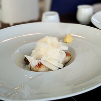 レストラン TIN’IN - フワリと乗せたところに、スープをかけて下さいます。