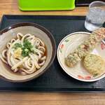 山もり - 料理写真:ぶっかけうどん・ちくわ天・シュミポテ
