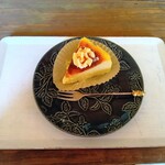 ギャラリーカフェ ドゥードゥル - バスクチーズケーキ