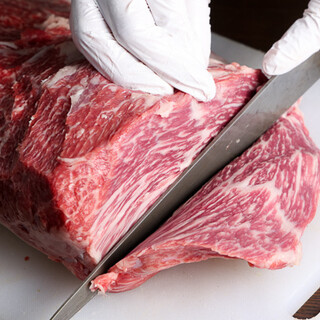 全国各地から厳選した食材をご提供。鉄板焼きでご堪能あれ