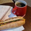 ennichi coffee - モーニングサンドセット(税込800円)
パン①BLTサンドイッチ
お飲み物《セットドリンク》①HOT珈琲《深煎り珈琲(ブラジル産)》
しっかりした薫り、酸味が際立ち、苦味が後から来る感じでした