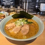 横浜家系ラーメン 友喜家 - 料理写真: