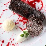 TWELVE ON THE PARK BAR & GRILL - 