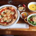 こつぶカフェ - ランチ
      990円
      2015/2/2