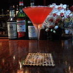 BAR ル・ヴェール - ジャックローズ。後ろにピンとがあってる・・・